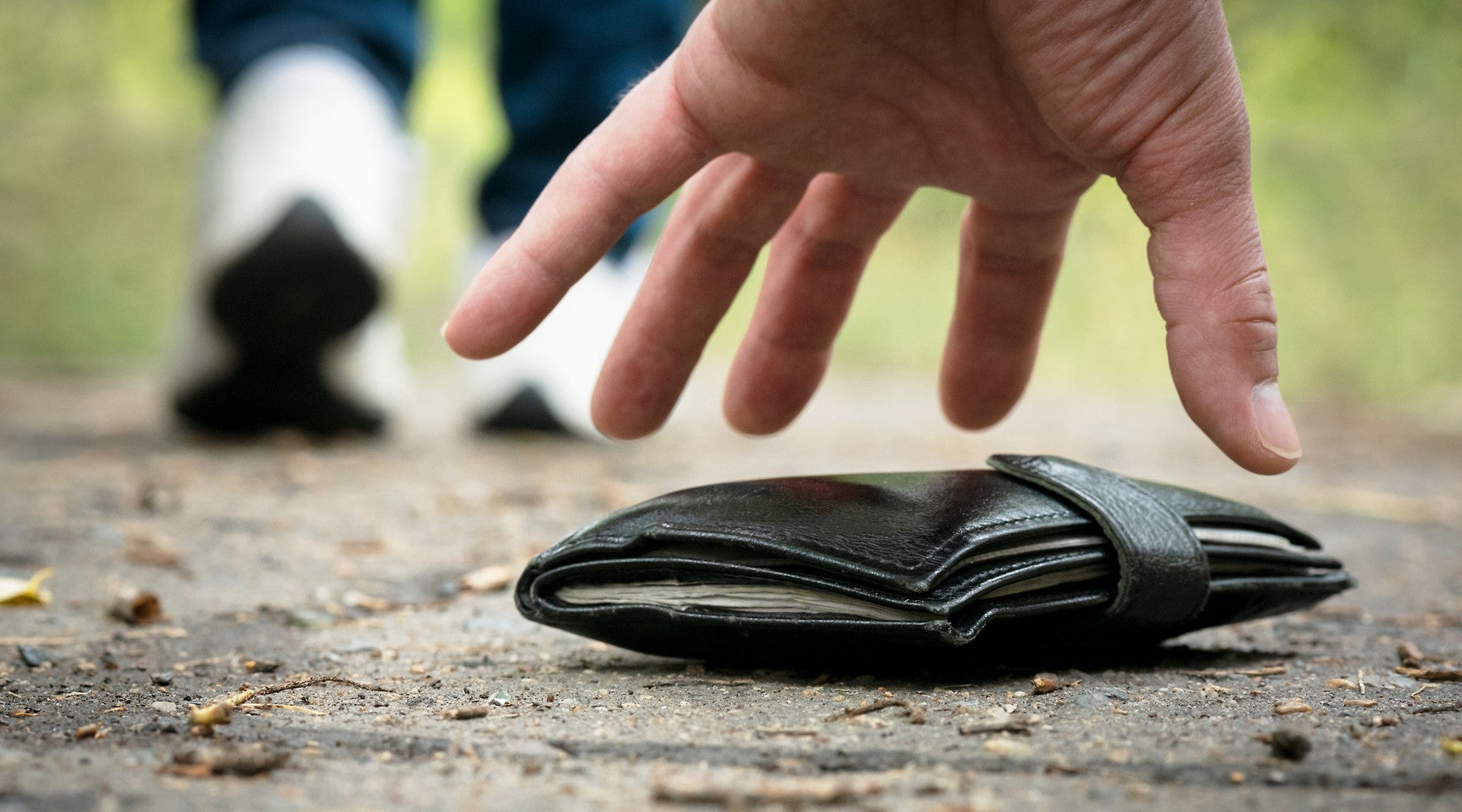 Die 5 Momente, in denen ein AirTag Wallet dich rettet