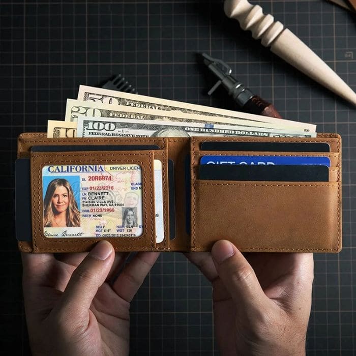 Retro AirTag Wallet - Echtleder - WALLTON™