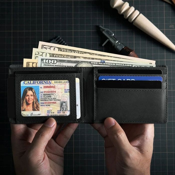 Retro AirTag Wallet - Echtleder - WALLTON™